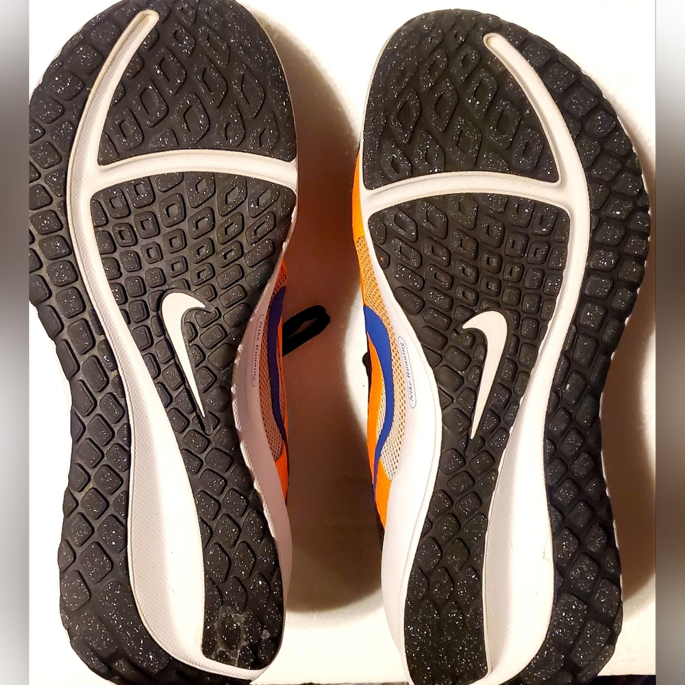 Nike Downshifter 13 Black and Orange Sneakers Men's 8½ - Picture 7 of 9